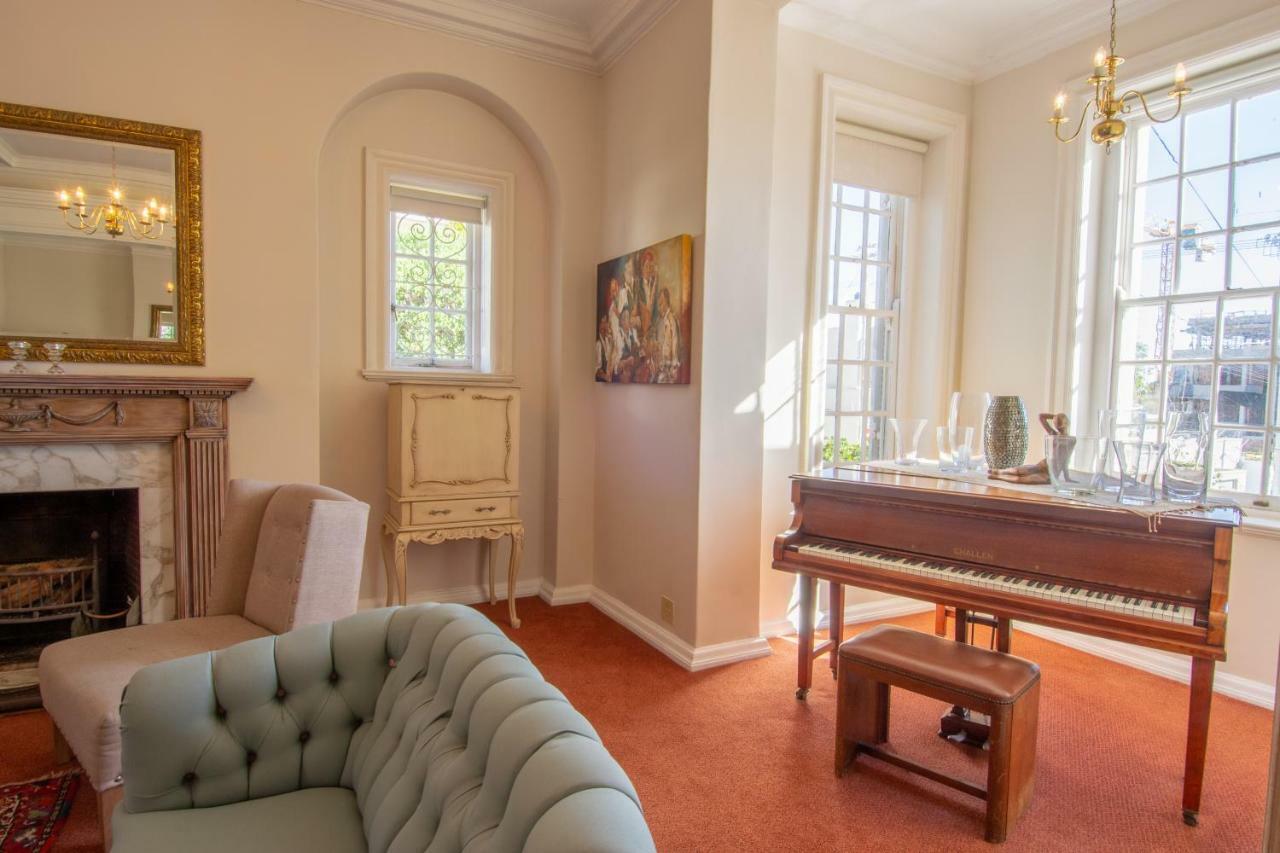 Rhonda'S Manor Boutique Guesthouse 开普敦 外观 照片
